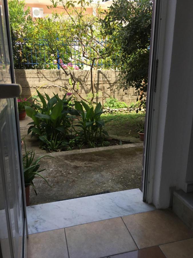Irini Boutique Rooms!!! Himare Ngoại thất bức ảnh