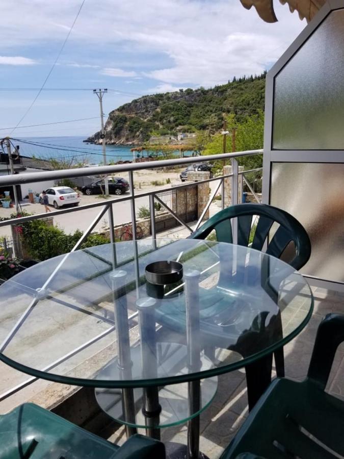 Irini Boutique Rooms!!! Himare Ngoại thất bức ảnh