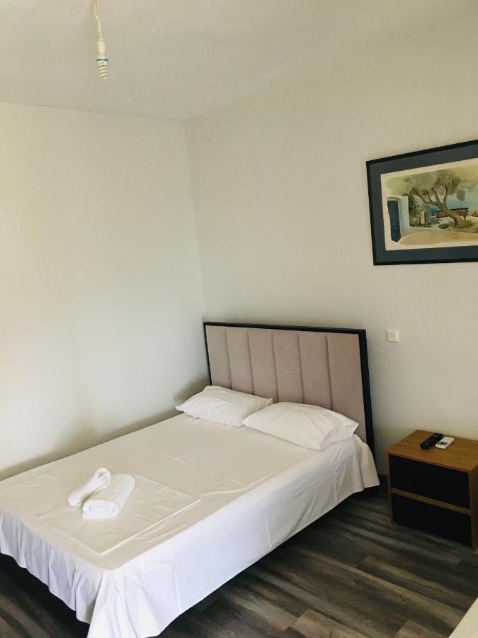 Irini Boutique Rooms!!! Himare Ngoại thất bức ảnh