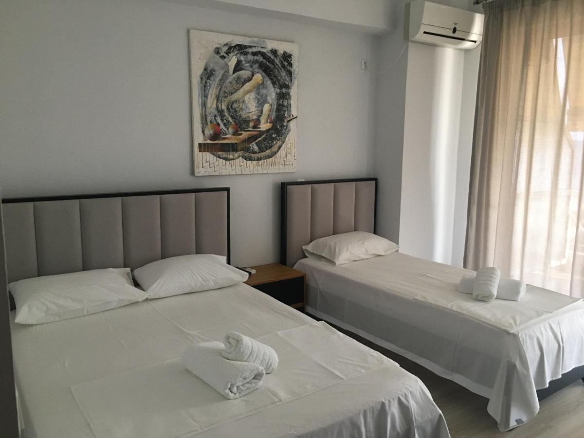Irini Boutique Rooms!!! Himare Ngoại thất bức ảnh